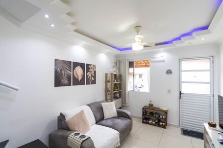 Sala de casa de condomínio para alugar com 2 quartos, 63m² em Campo Grande, Rio de Janeiro