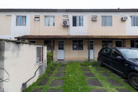 Casa de condomínio para alugar com 63m², 2 quartos e 1 vaga Casa de condomínio para alugar com 63m², 2 quartos e 1 vagaFachada