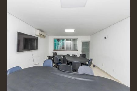 Casa à venda com 213m², 4 quartos e 2 vagasFoto 10