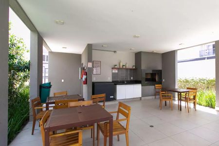 Apartamento à venda com 38m², 2 quartos e sem vagaÁrea comum - Churrasqueira