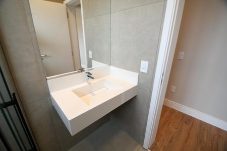 Casa de condomínio à venda com 340m², 4 quartos e 4 vagasBanheiro 3 - Suíte