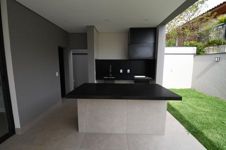 Casa de condomínio à venda com 340m², 4 quartos e 4 vagasVaranda gourmet