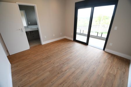 Casa de condomínio à venda com 340m², 4 quartos e 4 vagasQuarto 1 - Suíte