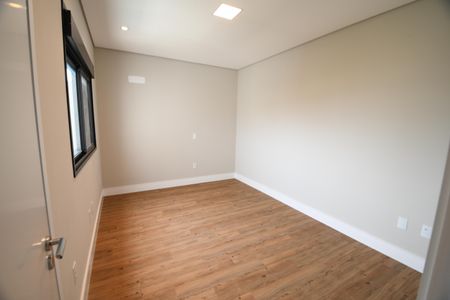 Casa de condomínio à venda com 340m², 4 quartos e 4 vagasQuarto 4 - Suíte