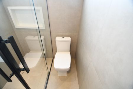 Casa de condomínio à venda com 340m², 4 quartos e 4 vagasBanheiro 4 - Suíte