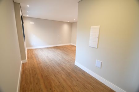 Casa de condomínio à venda com 340m², 4 quartos e 4 vagasQuarto 2 - Suíte