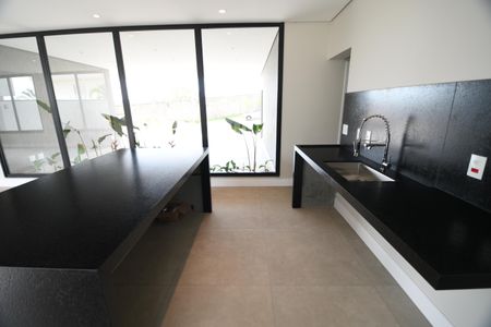 Casa de condomínio à venda com 340m², 4 quartos e 4 vagasCozinha