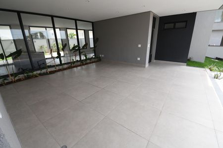 Casa de condomínio à venda com 340m², 4 quartos e 4 vagasGaragem
