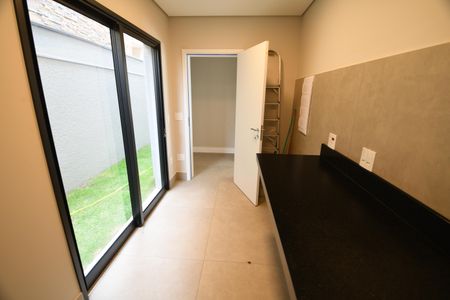 Casa de condomínio à venda com 340m², 4 quartos e 4 vagasÁrea de Serviço