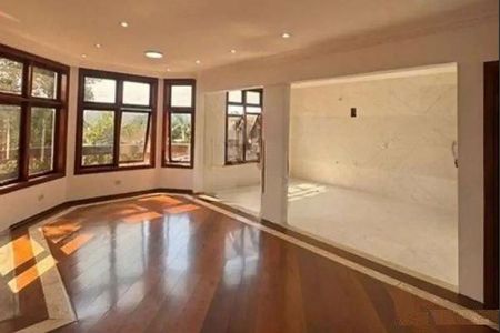 Casa à venda com 400m², 4 quartos e 6 vagas