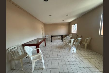 Apartamento para alugar com 65m², 2 quartos e 1 vagaÁrea comum - Salão de festas