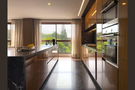 Apartamento à venda com 236m², 2 quartos e 4 vagas