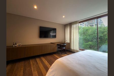 Apartamento à venda com 236m², 2 quartos e 4 vagas