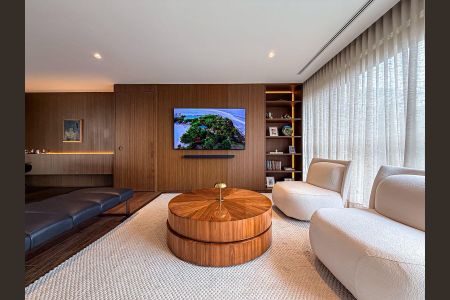 Apartamento à venda com 236m², 2 quartos e 4 vagas