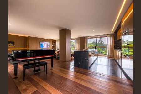 Apartamento à venda com 236m², 2 quartos e 4 vagas