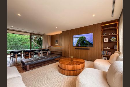 Apartamento à venda com 236m², 2 quartos e 4 vagas