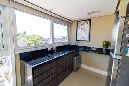 Casa de condomínio à venda com 256m², 4 quartos e 3 vagas Casa de condomínio à venda com 256m², 4 quartos e 3 vagasChurrasqueira