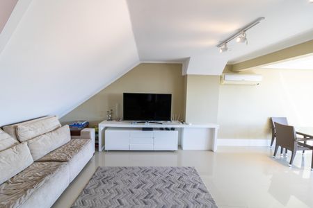 Casa de condomínio à venda com 256m², 4 quartos e 3 vagas Casa de condomínio à venda com 256m², 4 quartos e 3 vagasSala 2