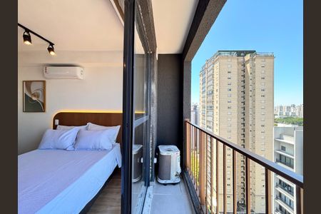 Studio para alugar com 26m², 1 quarto e sem vaga Studio para alugar com 26m², 1 quarto e sem vagaVaranda