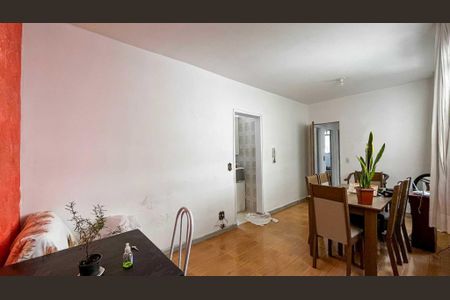 Apartamento à venda com 3 quartos, 60m² em Sagrada Família, Belo Horizonte