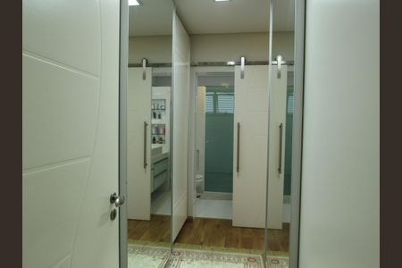 Apartamento à venda com 225m², 3 quartos e 3 vagasSuíte Principal - Closet