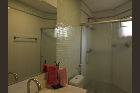 Apartamento à venda com 225m², 3 quartos e 3 vagasBanheiro da Suíte 1