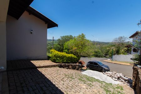 Casa de condomínio à venda com 230m², 4 quartos e 4 vagas Casa de condomínio à venda com 230m², 4 quartos e 4 vagasÁrea Externa