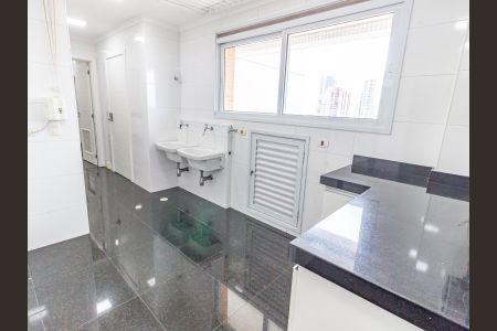 Apartamento para alugar com 246m², 4 quartos e 5 vagasÁrea de Serviço