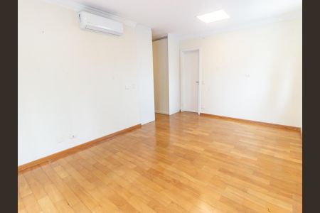 Apartamento para alugar com 246m², 4 quartos e 5 vagasSuíte 1