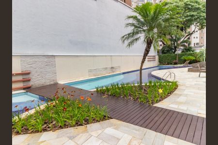 Apartamento para alugar com 246m², 4 quartos e 5 vagasÁrea comum - Piscina