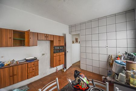 Casa à venda com 130m², 1 quarto e 2 vagas Casa à venda com 130m², 1 quarto e 2 vagasCozinha