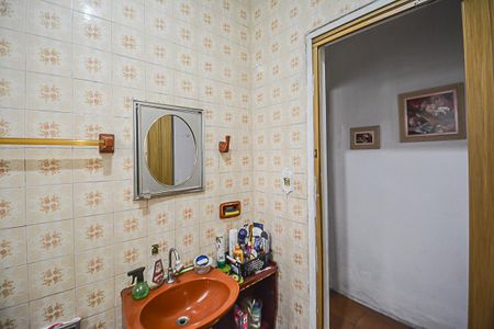 Casa à venda com 130m², 1 quarto e 2 vagas Casa à venda com 130m², 1 quarto e 2 vagasBanheiro