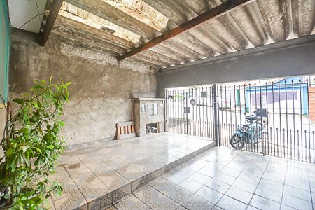 Casa à venda com 130m², 1 quarto e 2 vagas Casa à venda com 130m², 1 quarto e 2 vagasGaragem