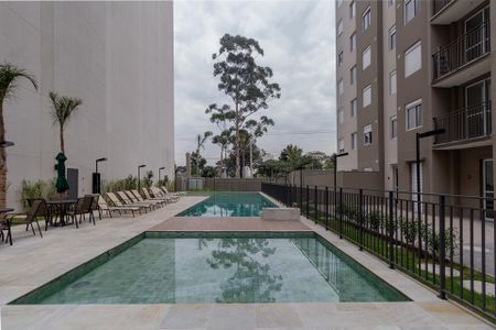 Apartamento para alugar com 34m², 2 quartos e sem vagaÁrea Comum - Piscina