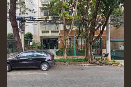 Apartamento para alugar com 100m², 3 quartos e 1 vaga Apartamento para alugar com 100m², 3 quartos e 1 vagaFachada