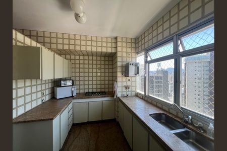 Apartamento para alugar com 270m², 4 quartos e 2 vagasCozinha