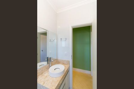 Casa à venda com 125m², 3 quartos e 2 vagasBanheiro 1