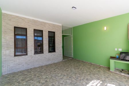 Casa à venda com 125m², 3 quartos e 2 vagasGaragem