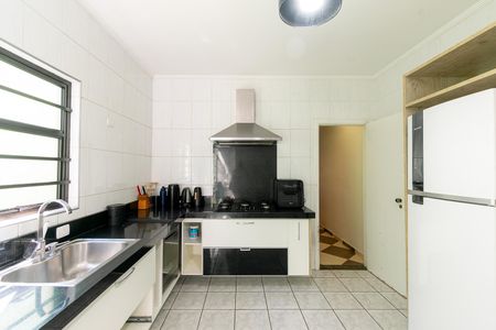 Casa à venda com 125m², 3 quartos e 2 vagasCozinha