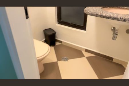 Casa à venda com 3 quartos, 125m² em Vila Lucia, São Paulo