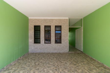 Casa à venda com 125m², 3 quartos e 2 vagasGaragem