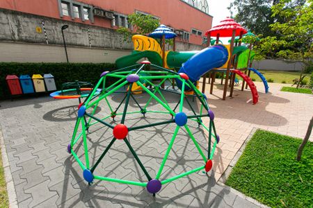 Apartamento à venda com 40m², 2 quartos e sem vaga Apartamento à venda com 40m², 2 quartos e sem vagaÁrea comum - Playground