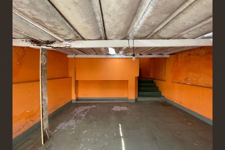 Garagem de casa para alugar com 2 quartos, 65m² em Caxingui, São Paulo