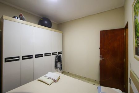 Casa à venda com 133m², 4 quartos e 2 vagasQuarto 1