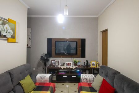 Sala de casa à venda com 4 quartos, 133m² em Vila Santa Clara, São Paulo