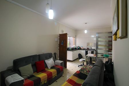 Sala de casa à venda com 4 quartos, 133m² em Vila Santa Clara, São Paulo