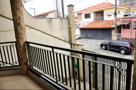 Casa à venda com 240m², 3 quartos e 6 vagas Casa à venda com 240m², 3 quartos e 6 vagasDetalhe - Varanda da Sala