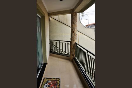 Casa à venda com 240m², 3 quartos e 6 vagas Casa à venda com 240m², 3 quartos e 6 vagasDetalhe - Varanda da Sala