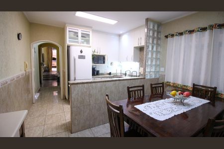 Casa à venda com 125m², 3 quartos e 2 vagas