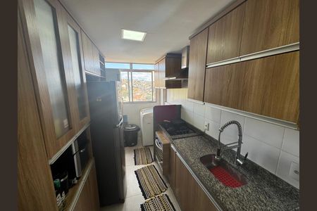 Apartamento à venda com 51m², 2 quartos e 1 vaga Apartamento à venda com 51m², 2 quartos e 1 vagaCozinha e área de serviço
